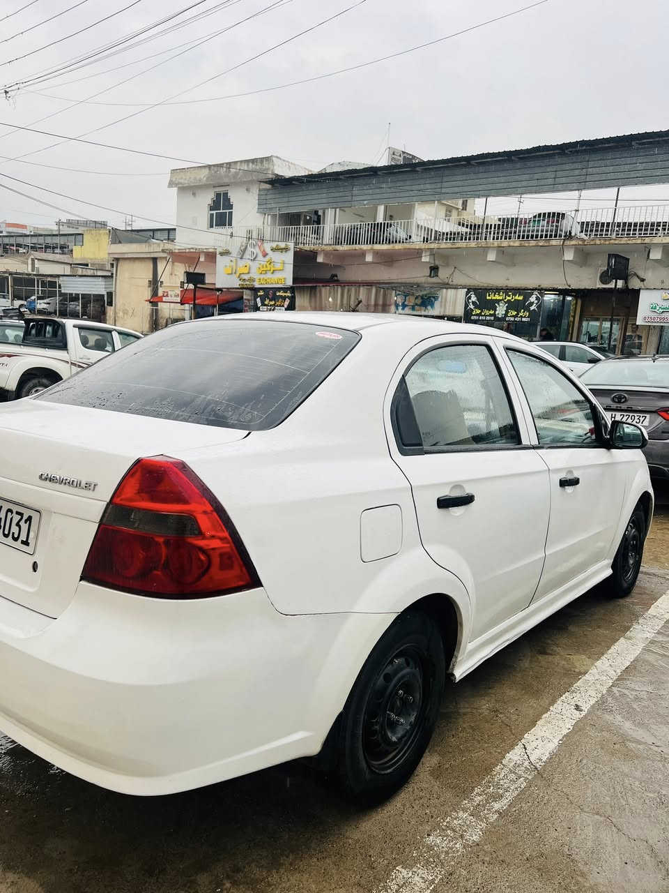 سياره افيوو موديل 2009
كير عادي داخل اصفر 
سياره حزام صبخ بدون دواخل 
و شوية قمارة بي بارد 
رقم و سنوية و هزة جديد 
سيارة بي كاربون بانزين 
كير و محرك جديد شرط 
اربع تايات جديد 
جام كهرباء 
سيارة كوري 
سعر 50$ مجال
رقم تلفون واتساب فايبر
كورك ***********
