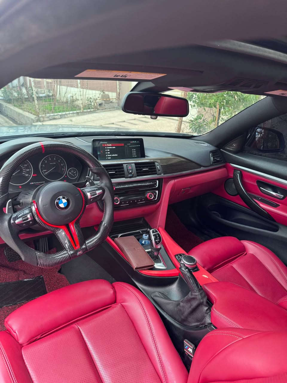 BMW 430i 2017
فول فول مواصفات 
كوشین هیتەر ، خەزن - سماعات هارمن کاردن- رادار و خەتی جادە 
هەیکەلی کرایتە M4
سوکان کرایتە کاربۆن فایبەر
١٤٢،٠٠٠کم ڕۆییە
گێر مەکینە بەشەرت نەکرایتەوە
***********
سێ پارچە و روبعەکی سبوغە بەبێ داخیلی
ئێرباک سیستەم
سعر : ١٦٢$ و مجال أربيل, العراق
