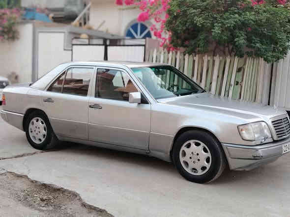 مارسدر دب 300بلاد.    ملاحضه  تره اخوي من توعدني واني ابقه عل كلامك ويطلع عندك ضرف او متكدر تجي اخوي واب من ادك عليك عادي كل واحد وضرفه البشر ما معصوم من القدر تحياتي
مكينه وكير بطه 3000ديلكو  كهرباء كله شغال ايبس شغال صدى كله جديد منضومه بنزين ادمن كامل رقم اربيل دولي سنويه جديد لحد 2028 بشرط تحويل وكاله حاضر قوعد الدبل نضاف مصبوغه جماليه بدون ضرر قفل مركزي تخم تايرات وياله حاويه لوك كشنات جده بدون نقص سعره 62ومجال لطيبين  ساكن ديالى ***********
