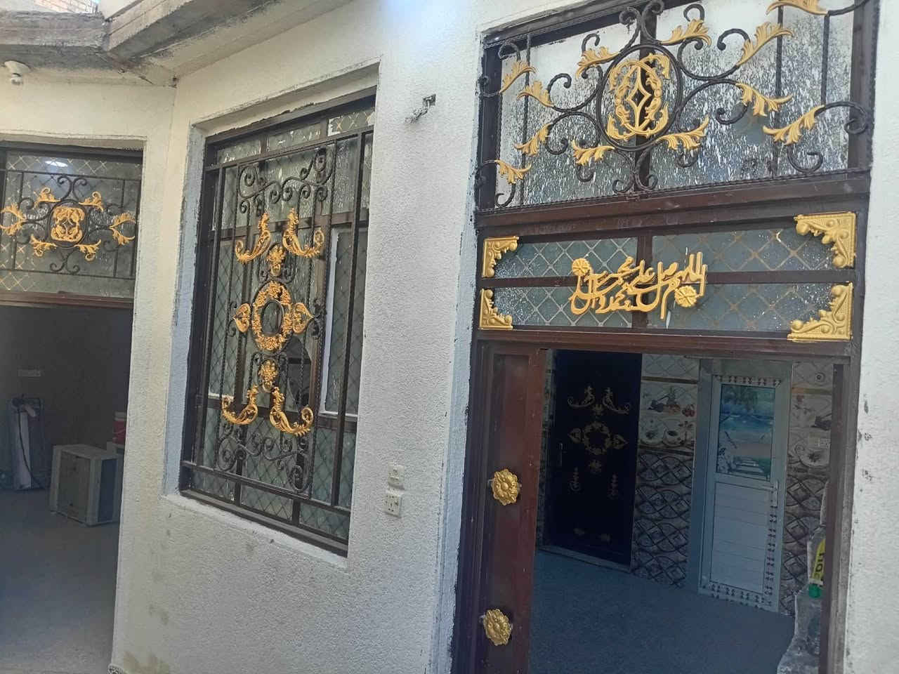 مساء الخير بيت للبيع مكان السماوه خشابه السعر 36 وبيه مجال للاستفسار ***********
