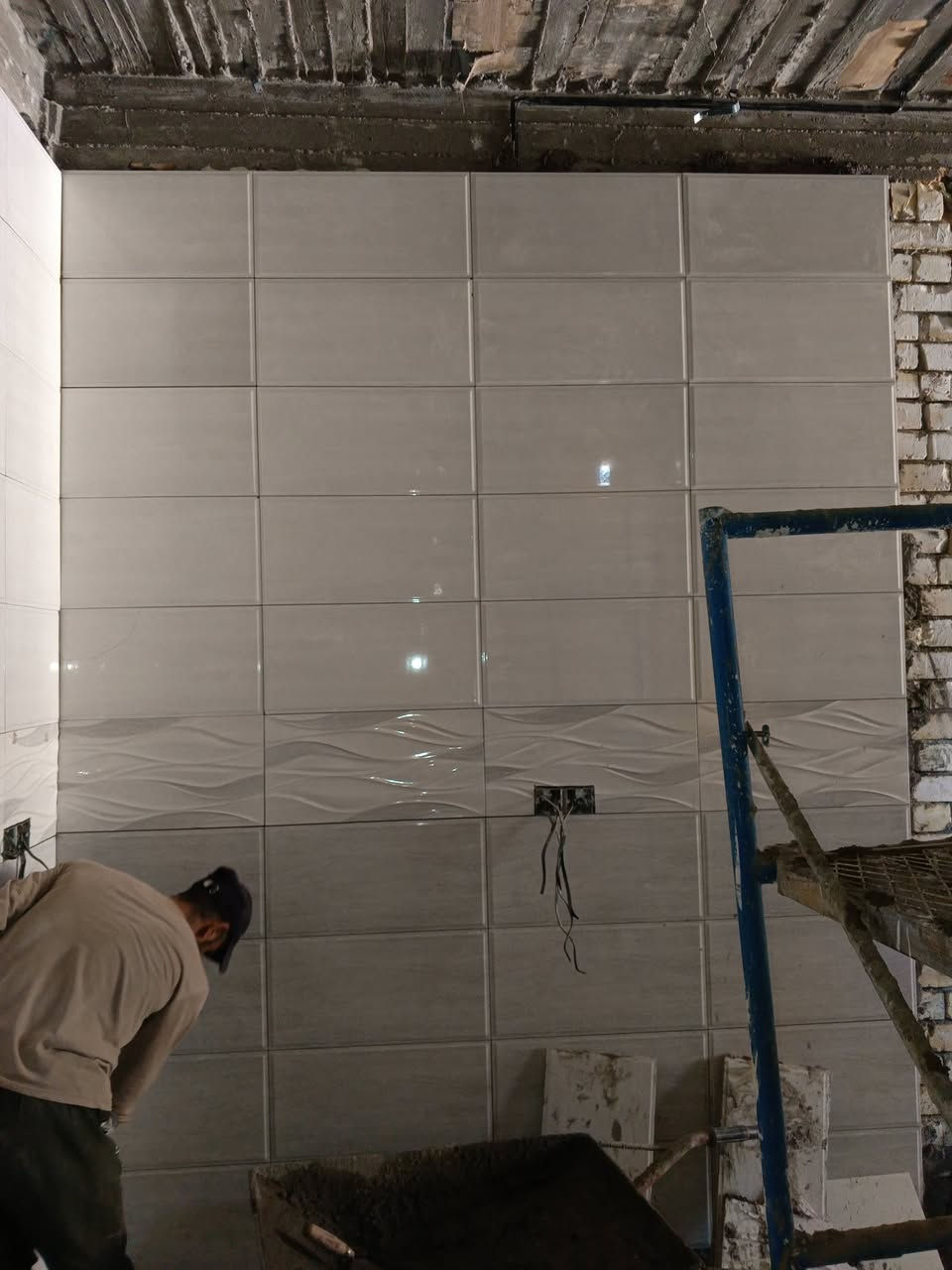 شغل دراجه اولى ومن الله التوفيق جدران ارضيات
***********
***********
