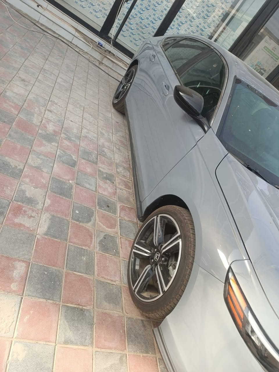 سلام عليكم 
هواند اكورد سبورت موديل 2025هابير 
السيارة ماشيه 2400ميل
فول مواصفات 
.مكينة 2000هابيرد تنفس طبيعي 
كير اوتوماتيك 
.شاشه كبيرة 
 فتحه سلايد
.كامره خلفيه 3اننظمة
.كرسي كهرباء لون اسود
.رادار امامي
.مانع تصادم
.محدد مسار 
.تصحيح مسار 
.شفتات بالستين
. مثبت سرعة
.مانع انزلاق
.دخول ذكي
.إنارة ترحيبية
.هندبريك كهرباء
.عداد ديجيتال 
.لايت عدسات زينون 
نظام اوتو لايت 
اوتو هولد للبريك 
.حساسات مطر 
.حساسات امامي خلفي 
.حساسات ضغط هواء الإطارات 
.أوامر صوتية 
.4أنظمة قيادة 
سيارة وارد امريكي 

غير متواجد على فيس بوك 
التواصل. ***********
