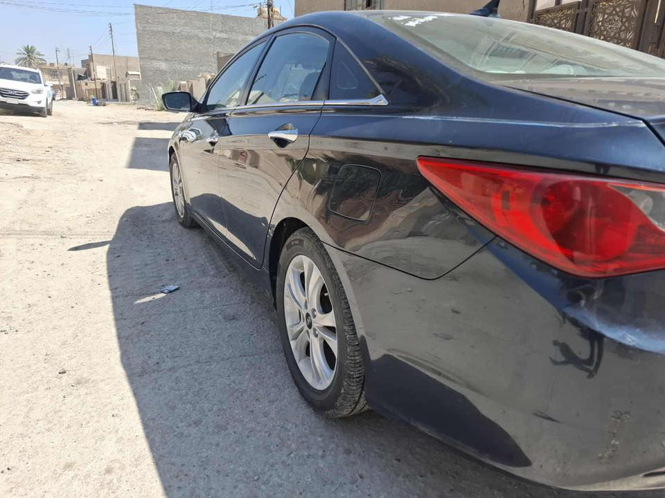 السلام عليكم للبيع  او مراوس سوناته ٢٠١١ لسياره كله كفاله عامه  ماعدا لباب ولجاملغ شخوط وباقيات عله وضعه رقم بغداد لدولي بسمي لسياره فول واحد عله واحد فتحه مو بنرامه لسياره جاهزه من كلشي ما نقصه برغي وارد امريكي مكينه كير كفاله مكان حله نادر لثانيه ***********
