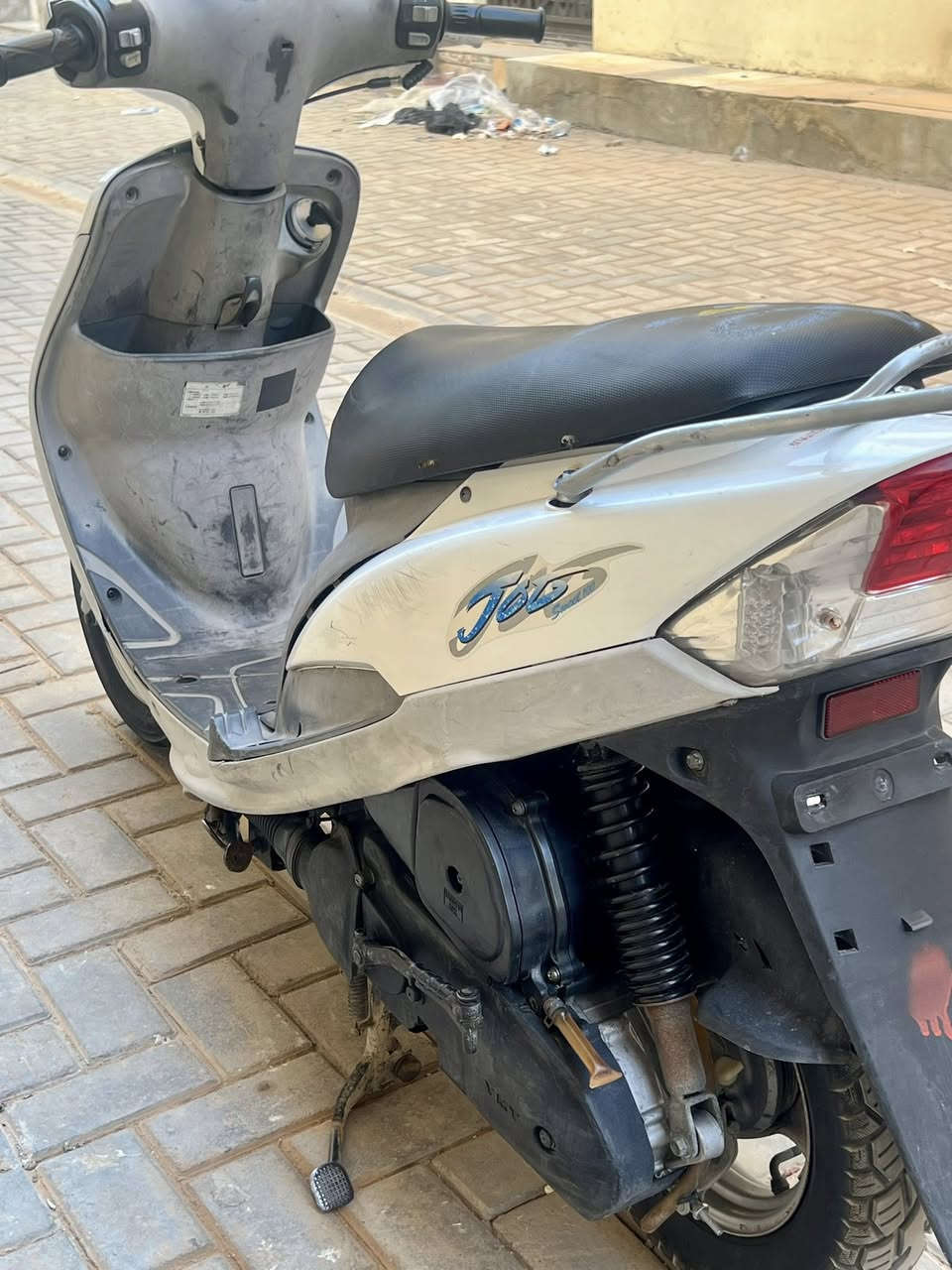 سلام عليكم
🛵 دراجه ماكس منغولي 
( دراجه نضيفه )
وصار اله سنه 📝
🌟 السعر (550) فقل 🛑
💥 مستعجل على البيعه
☎️ ***********
🗺️ مكاني كربلاء باب طوريج ..
