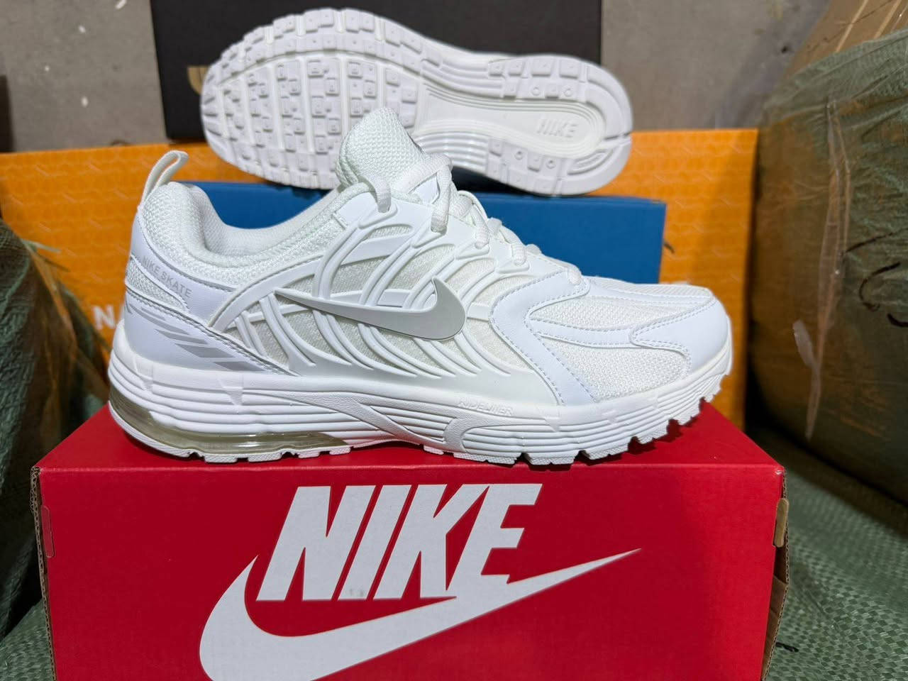 رجالي وشبابي  ميرور اورجينال  
الشغل بالاختام والبوكس 
    الثريا 5جوز 
مقاسات 37ل41
مقاسات من 41ل45
ارخص سعر بفضل الله 
يوجد شحن لاي مكان
https://chat.whatsapp.com/JRzfWCopQYN4scRUruSQCx?mode=hqrt3

https://t.me/+Cc4KAIyXdwUzOTZk


**إذا كنت صاحب هذا الإعلان وتريد حذفه لأي سبب، رجاءا أرسل رسالة إلى الدعم الفني**