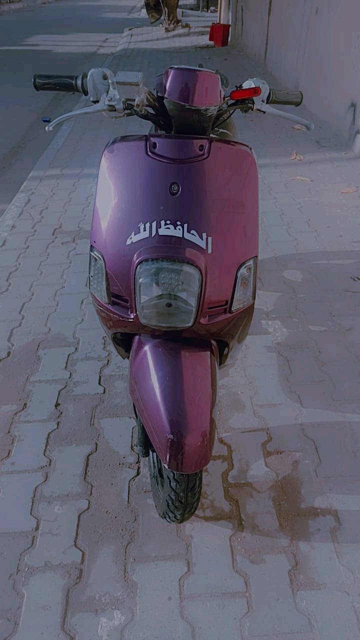 سلام عليكم ماكس بوليس للبيع موديل 2008نقصها بس شلعه يعني كلجات السعر 550بيها مجال واتساب  او خاص مفتوح مره وحده ***********كربلاء حي العسكري