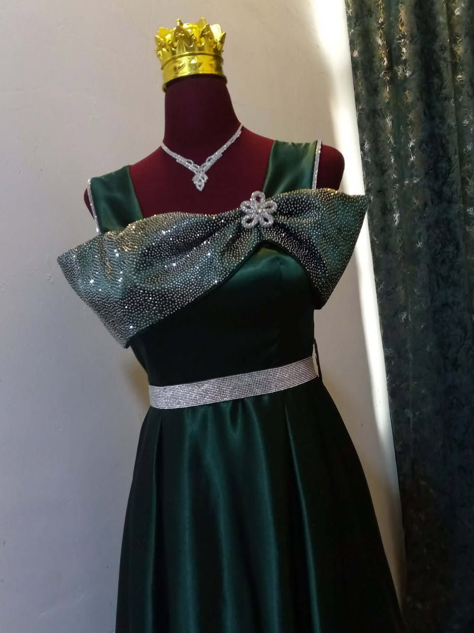 فستان حرير ملبوس مره واحد فقط صدر لؤلؤ كبس
بنات الفستان يجنن وينطي اطلالة كلش فخمه سعره مع التوصيل 50


**إذا كنت صاحب هذا الإعلان وتريد حذفه لأي سبب، رجاءا أرسل رسالة إلى الدعم الفني**