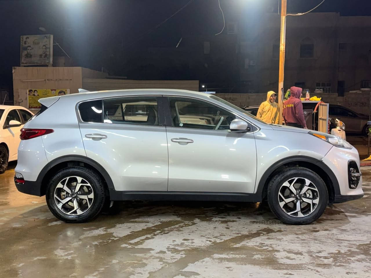 سلام عليكم                                                                          كيا سبورتج 
موديل 2020
محرك 2400
فور ويل 
مواصفات عاديه 
السونار مرفق مع الصور 
شواصي لغود مكفولات
 ماشيه 82 الف كيلو
رقم اربيل الجديد 
السعر 130$ وبي مجال بسيط
مكان السياره بغداد حي اور 
للاستفسار الاتصال او المراسله واتساب 
☎️***********
