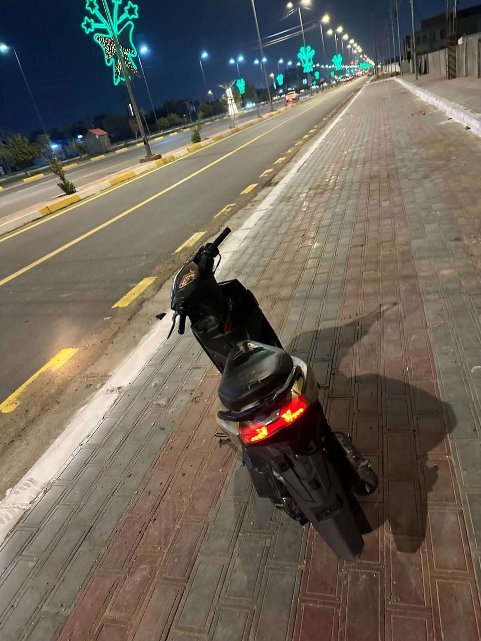 سلام عليكم دراجه
ماكس اف اس 
للبيع او المراوس
الدراجه لايت منضومه اصفر
هورن ،اشاير ،سلف ،هندر 
الدراجه نص هندر تشتغل 
والسلف كذالك 
الدراجه معروضه ب300وبيها مجال 
عنوان كربلا حي العامل 
تواصل واتساب ***********
