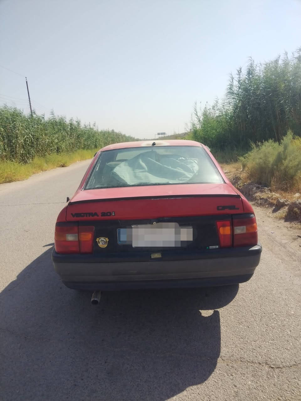 #للبيع سيارة اوبل فكتره. محرك 2000. السياره بلاديه.
داخل نضيف. محرك زين. كير بس الثالث يبوش. صدر نضيف. تخم تاير. السعر 30 وبيهة مجال قليل
للإستفسار *********** /***********
