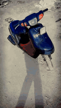 السلام عليكم دراجه للبيع بتره دراجه نضيفه ومشيها حلو نهضتها حلوه هندر سلف عوزها باتري وبيها الايت امامي شغال دراجه مرتبها السعر 225 وبيه مجال للشراي الرقم للستفسار ***********
