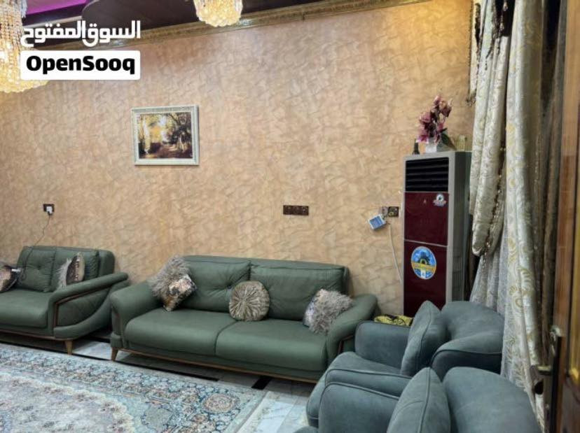 بيت للإيجار في منطقة كوت الحجاج 🏡
يتكون البيت من:
 • غرفتين واسعات ومريحات
 • صالة مناسبة للعائلة
 • استقبال مرتب

💰 سعر الإيجار: 500 ألف دينار (قفل) شامل الماء والكهرباء.

للاستفسار والاتصال:
📞 ***********
