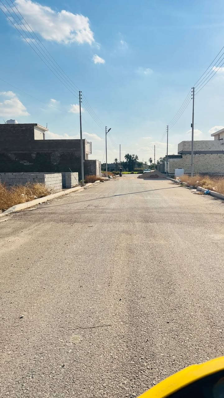 سلام عليكم
🔴قطعة ارض للبيع

📍الموقع : جسر ديالى الكرغوليه الجديد سدة جبور نزله
( مجمع سيد احمد)
٥ دقايق ع قناه  
زراعي سند ٢٥   عقد باسمي 

📍المساحة : 200م واجهة 10 نزال 20 

*شارع الفرعي للقطعة 10م

متوفر : كهرباء ⚡️و ماء 💧

الاستفسار عن السعر :  38 مليون و بيهة مجال

واتساب ⬇️

*********** : رقم الهاتف 
*********** وات ساب
