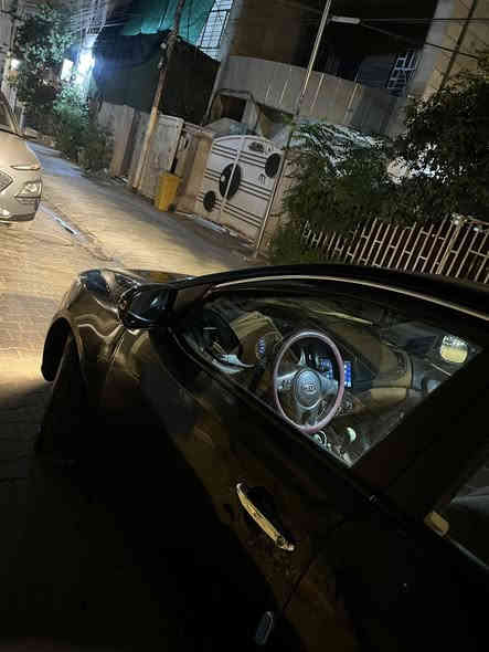 السلام عليكم سيراتو 2011 للبيع مكينة كير نضيفات تبريد ثلج منضوة كلها جديدة صار شهر من شديتها صدر نضيف كهربائيات كاملة شاشة بيها صبغ جاملغ خلفي و شوية بالبنيد  رقم سليمانية مكان السيارة بغداد الكاظميه السعر 78 وبيها مجال قليل الرقم ***********
