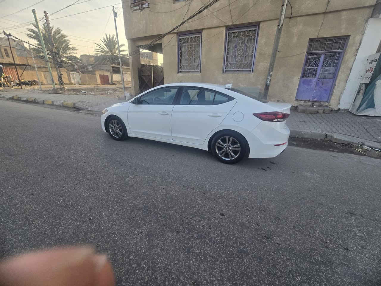 سلام عليكم. للبيع النترا 2018 لو ابيض مكينه ٢٠٠٠ دوش (المرغوب) رقم اربيل الجديد هزه جديده وسنويه ل٢٠٣٠  نص فول .تحكم ستيرن جهتين وشاشه جبيره وكامره دوار كشنات وستيرن تدفه .رادار جانبي .كير ايتي (المرغوب)  
***********
