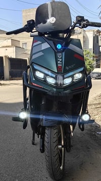 دراجه صقر بطاريات ليثيوم ملف ٢٠٠ نظام p و r ماشيه اقل من ٢٥٠ كيلو يعني...
