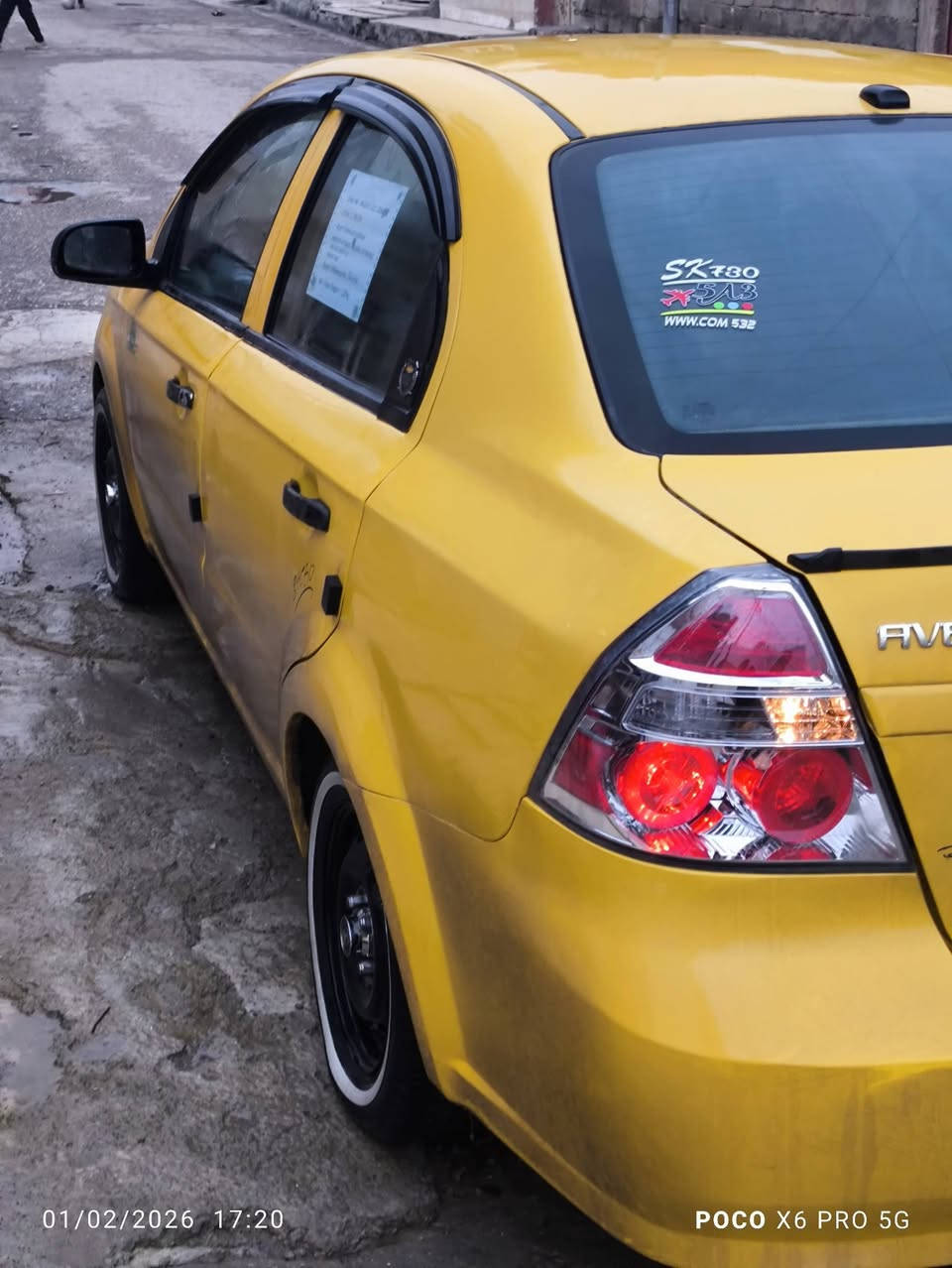 سلام عليكم
افيو 2011
محرك استرا تك 
سياره جديده
ضفيره مصفيها حساسات كلها شغاله
فيتبم جديد 
نوزلات وبلكات وطخم واير كلو جديد
رقم بغداد تحويل من الموصل 
السعر 60
***********
