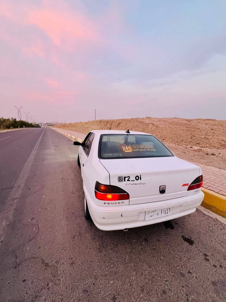 بيجو 306  مطلوبة بيها وكالة عامة بدون حادث بدون صبغ شرط بيها چاملغ سكن فقط صبغ كير محرك شرط تبريد بي نقص صدر تايرات نضاف وحلوات ترايك وين ماتريد منضومة زينون اصلي كهربائيات كلها شغالة شرط
السعر 30وبيه مجال الرقم***********
