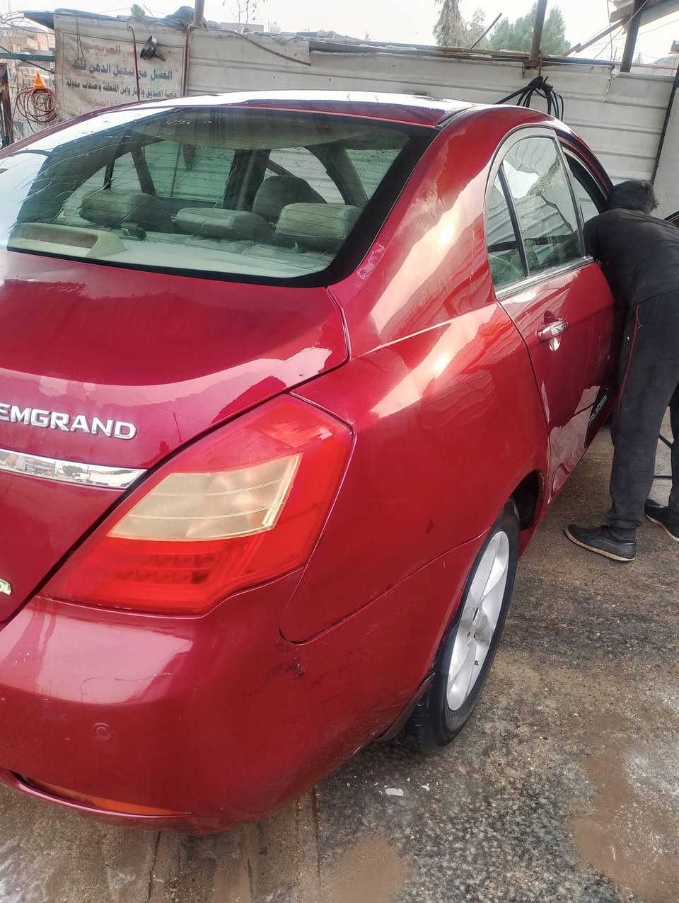 السلام عليكم امكراند C7 للبيع موديل 2013 رقم بغداد انكليزي بأسمي تحويل ثاني يوم مكينة 1800 إدامة كاملة السعر 60 وبيها مجال للاستفسار ***********
