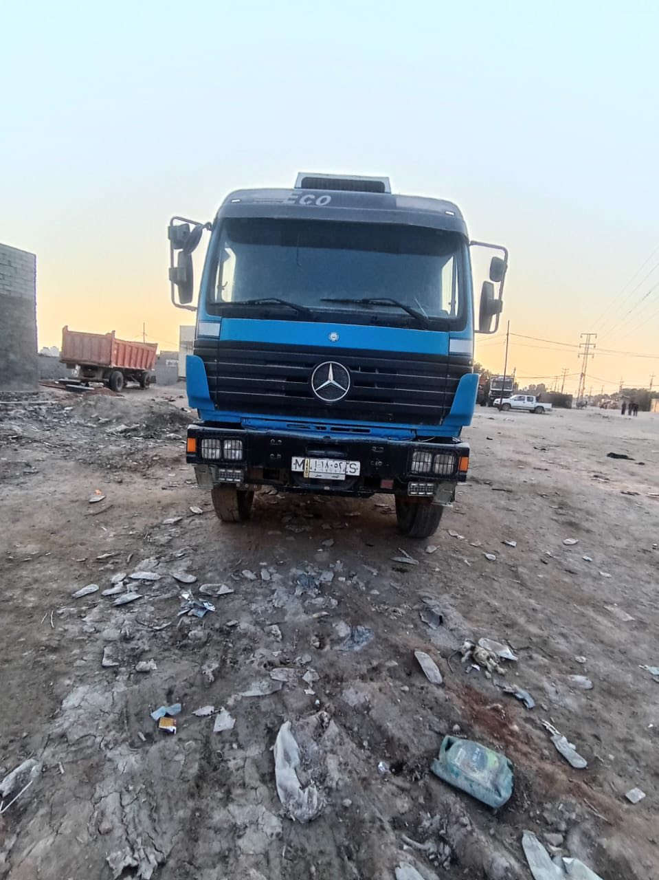 سلام عليكم البي قاطره مقطوره للبيع موديل 87 كير 160محرك 44 مجموعه جيئف شاصي مكفول المقطوره طول 7/25 مربوطه قاطره مقطوره بسنويه رقم نجف 
مكلف بنشر 
للستفسار ***********
