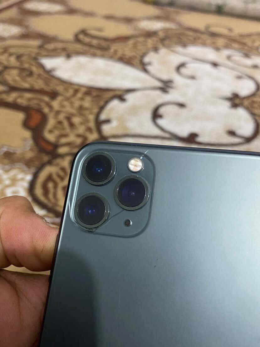 جهاز آيفون  ١١برو ماكس جهاز مرفوعه بطاريه مالته ٩٠جهاز نضيف حيل بس كدامكم فطر بل طار كامره بكان ديالى. بعقوبه مفرك. جهاز معروض ٤٥٠بي مجال بسيط رقم هاتف. ***********
