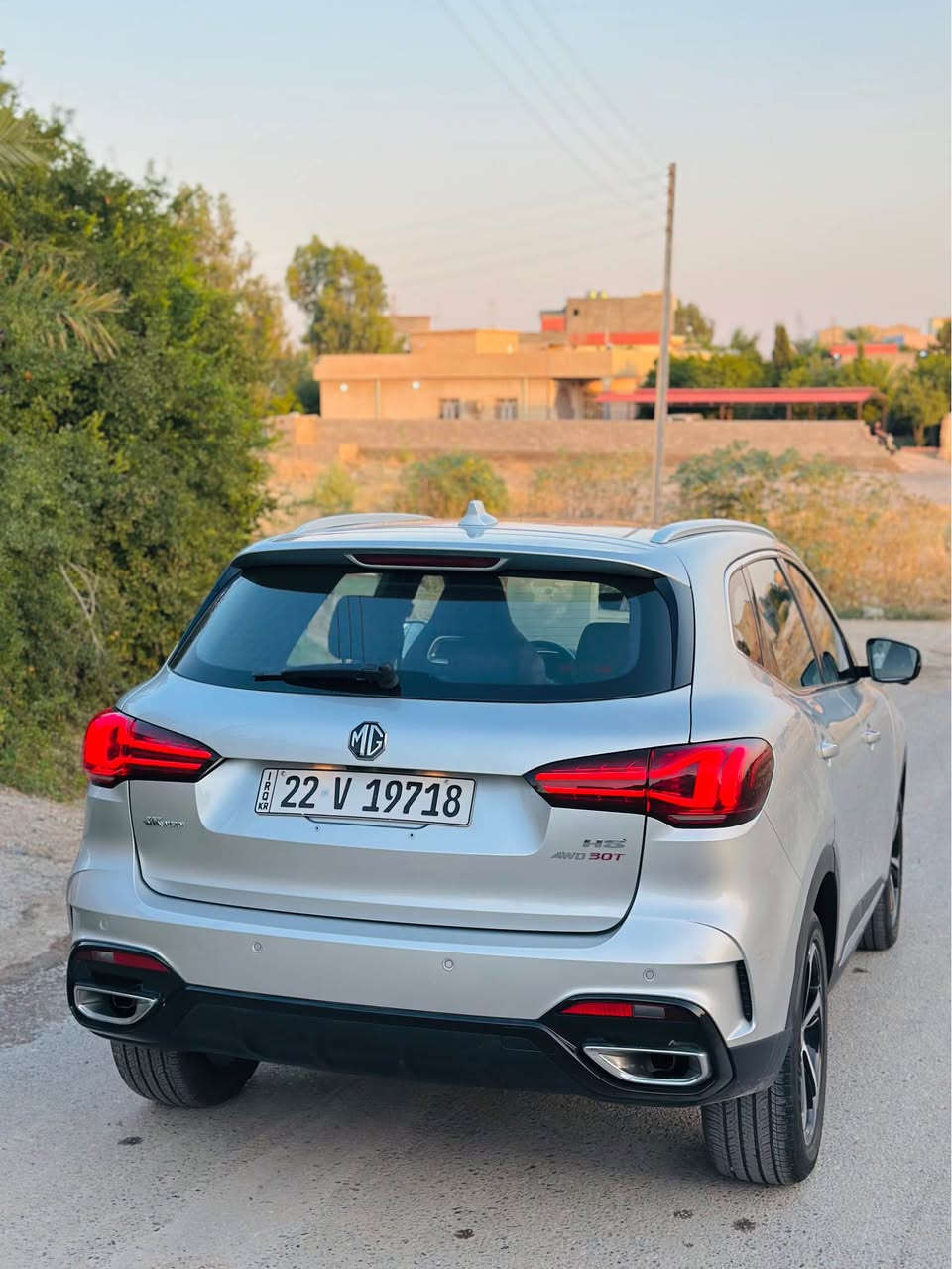 🚗 فرصة لا تعوّض.. MG HS 2024 بحالة الزيرو تماماً! 🚗 

لأصحاب الذوق الرفيع والباحثين عن الفخامة والراحة، معروض للبيع سيارة MG HS موديل 2024 بحالة الوكالة (أخت الزيرو).
📌 تفاصيل السيارة:
 الموديل: 2024
 المسافة المقطوعة: 1,000 كم فقط! (يعني زيرو بالشرط)
 الحالة: بحالة الفابريكة بالكامل، بدون أي شخوط أو ملاحظات.
🛡️ الهدايا والمميزات الإضافية من الشركة:
 الضمان: كفالة وضمان مصنعي لمدة 5 سنوات كاملة.
 الصيانة: تبديل زيت ومصفي (دهن) مجاني لمدة سنتين! مرتاح البال من مصاريف الصيانة.
السعر:161

✨ السيارة كاملة المواصفات، تصميم رياضي هجومي، مقصورة داخلية فاخرة بأعلى تكنولوجيا وأمان.
للاستفسار:*********** تكريت, صلاح الدين
