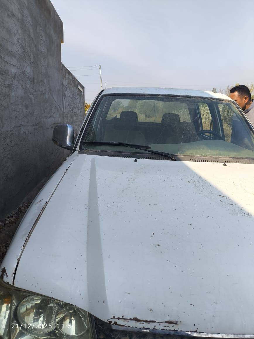 بسم الله الرحمن الرحيم / سيارة ادمرال صيني للبيع منفيس كامل أوراقه موجودة عندي داخله كمارك مدفوعة محرك يحتاج تجفيت كشر شاصي تأيرات خير من الله مثل ماموضح بالصور غرفته حلوة سيارة مال بستان او بيت فقط تحتاج  رنكات او محرك نص طابوكة وانت بعد بكيفك دعامية جامات مالته القراض كلهن موجودات احنه فاتحينه اني ابعيك هذا المجود والسوك كلشي بيه والرزق على الله يعجبك تشتري اني حاضر للطيبين ميعجبك اعبر المنشور ورحم الله والديك للاستفسار الاتصال على الرقم *********** السعر ١٢ ورقه وبي مجال للتفاوض وشكرآ
