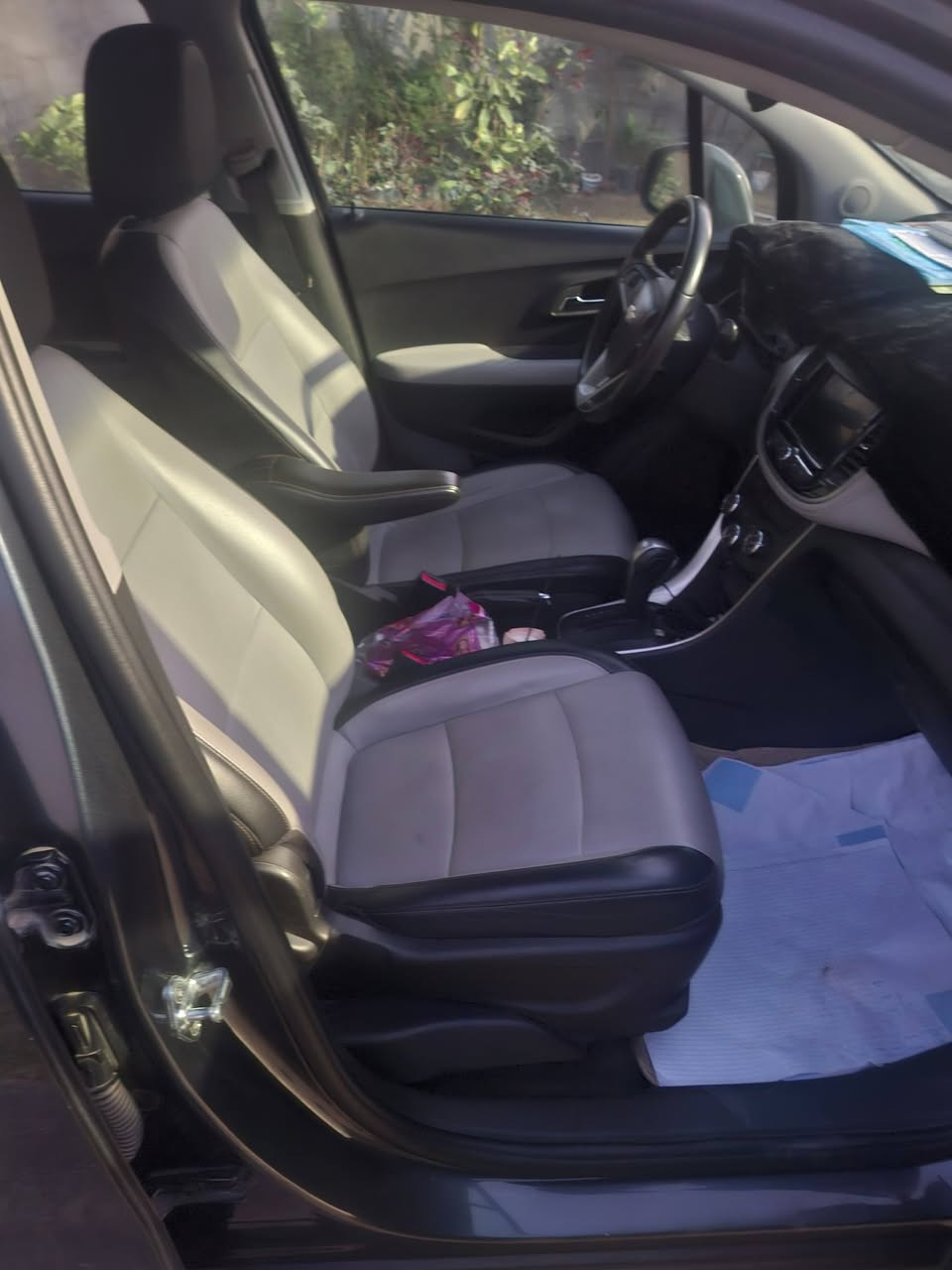 شوفر تراكس موديل٢٢ باسني سليمتنيه ماشيه٣٩ ضرر شبر بالبالبنيد طعسه بسيطه بحافة البنيد لون زيتوني كلش نضيفه  فول عدا الفتحه 
معروضه ب١٤٠ ورقه بيه مجال بسيط تحويل ثاني يوم مكاني ديالى


**إذا كنت صاحب هذا الإعلان وتريد حذفه لأي سبب، رجاءا أرسل رسالة إلى الدعم الفني**