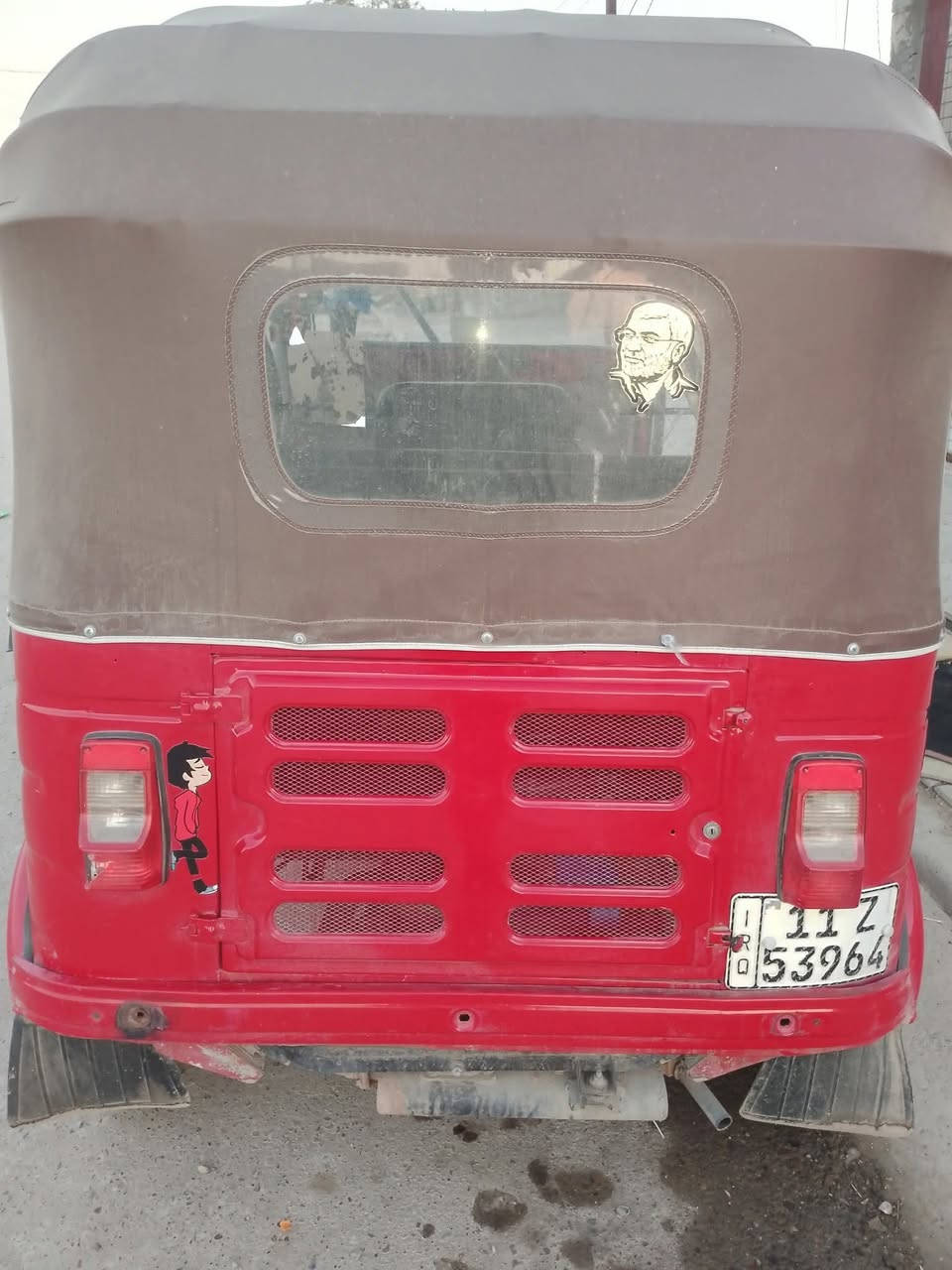 السلام وعليكم تكتك للبيع موديل 18 التكتك خير من الله مكينه 20 مرقمه بسمي تحويل ثاني  كرباءيات كلها شغاله كير اكسن كفاله السعر 4 مليون او 900 او بيها مجال لطيبين عنواني الحسينيه مال الراشديه رقم تلفوني ***********
