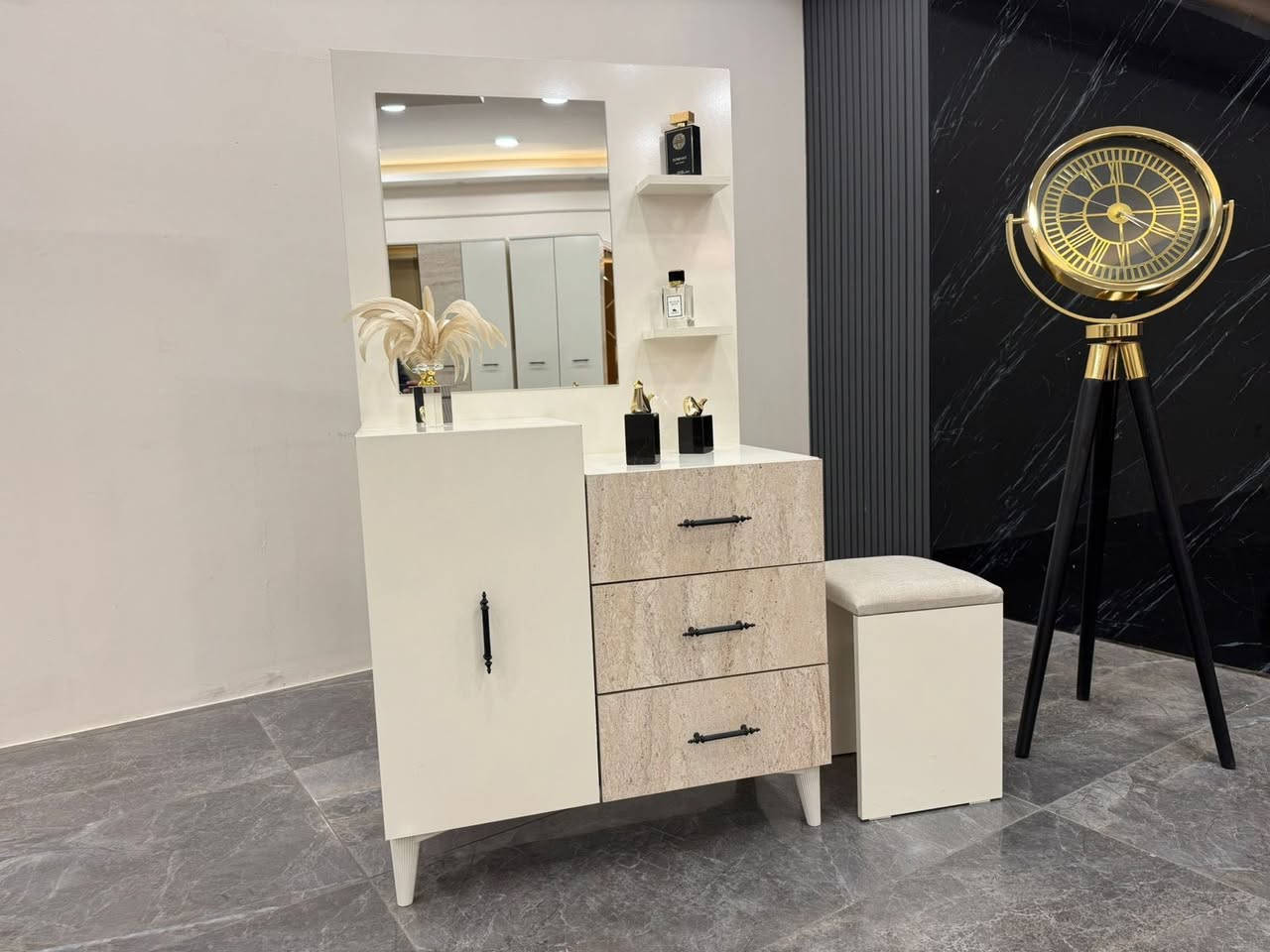 🔅 اختار و لا تحتار 🔅

الثقه طريق نجاحنا 
جميع الموديلات متوفره لدينا وبأسعار مناسبه 

مع ذالك صار نقل و شد مجاني داخل بغداد 

اما بقيه محافظاتنا نقل و شد ب100 الف 

عروض 🔥🔥 اشترك معنا على التليكرام وشاهد جميع الموديلات هنا
 👇👇👇
https://t.me/scraton11

السعر 💰💰💰

👇👇👇

🌀 950 الف 🌀

للحجز و الاستفسار تواصل وتساب

***********☎️ وتساب
 
*********** ☎️ وتساب

#غرف_نوم_غرف_اخشاب_قنفات_مفروشات_غرف_صاج
