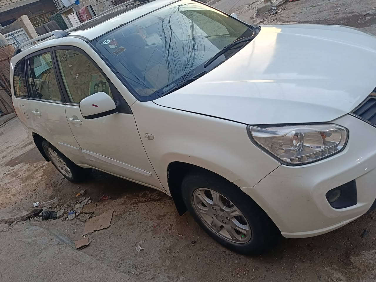 تيكو 12 شكل ال 13
مكينه وكير جدد 
حداديه حلوه 
بدون حادث بدون ضربه بدون تبديل 
بيهه قطعتين صبغ بدون اي داخل 
رقم بغداد شرط تحويل سياره 
معروضه 50 وبيهه مجال جدا بسيط
مكانهه بغداد العبيدي ليحب يتصل 
***********
