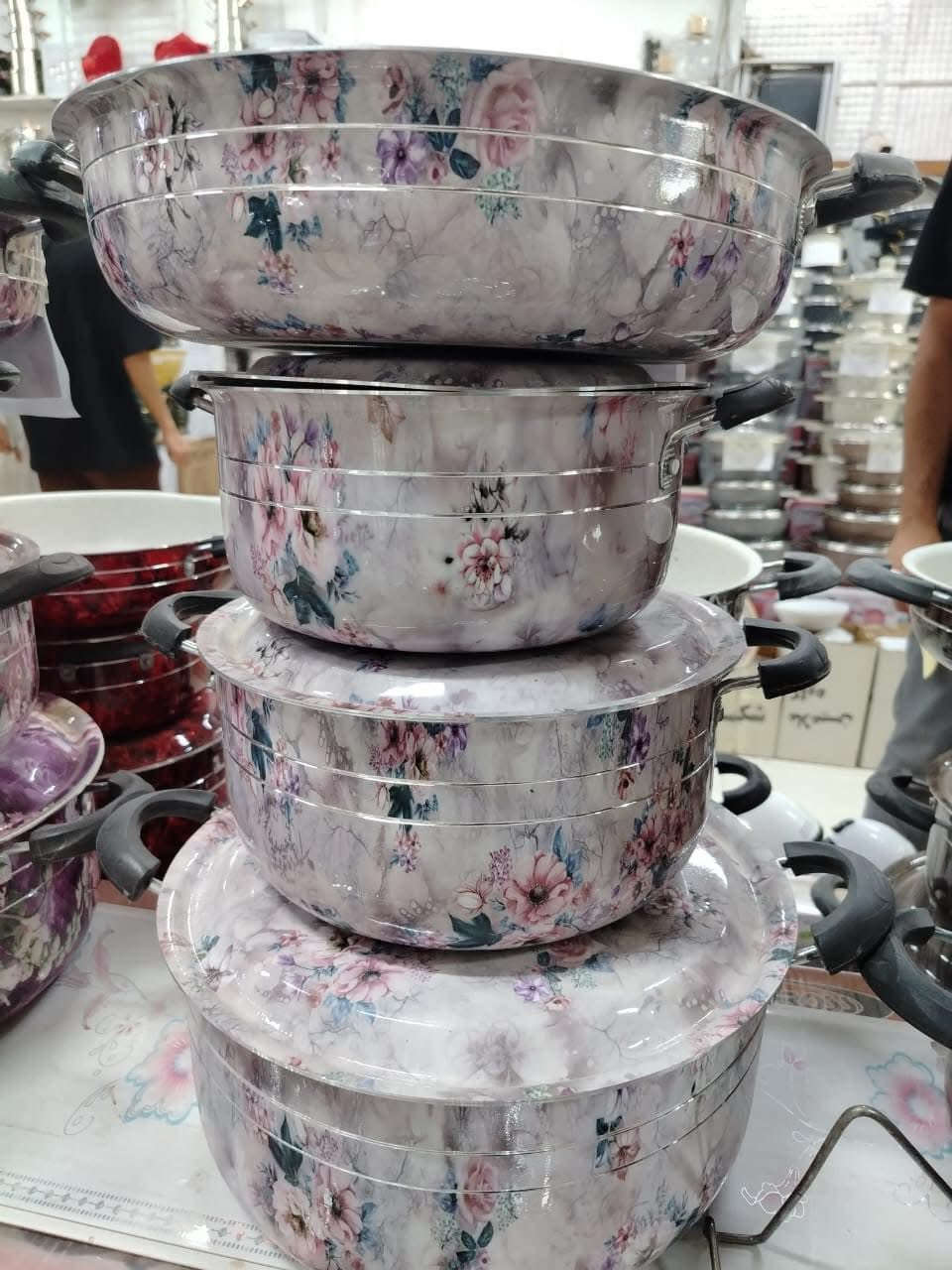 ❤️❤️❤️كدر مشجر رباعي ❤️❤️❤️
📏📏📏28-26-24-22📏📏
😍😍😍نحن ارخص في العالم 🌍 
سعر سيت كامل 25 الف
يوجد توصيل 🚚


**إذا كنت صاحب هذا الإعلان وتريد حذفه لأي سبب، رجاءا أرسل رسالة إلى الدعم الفني**