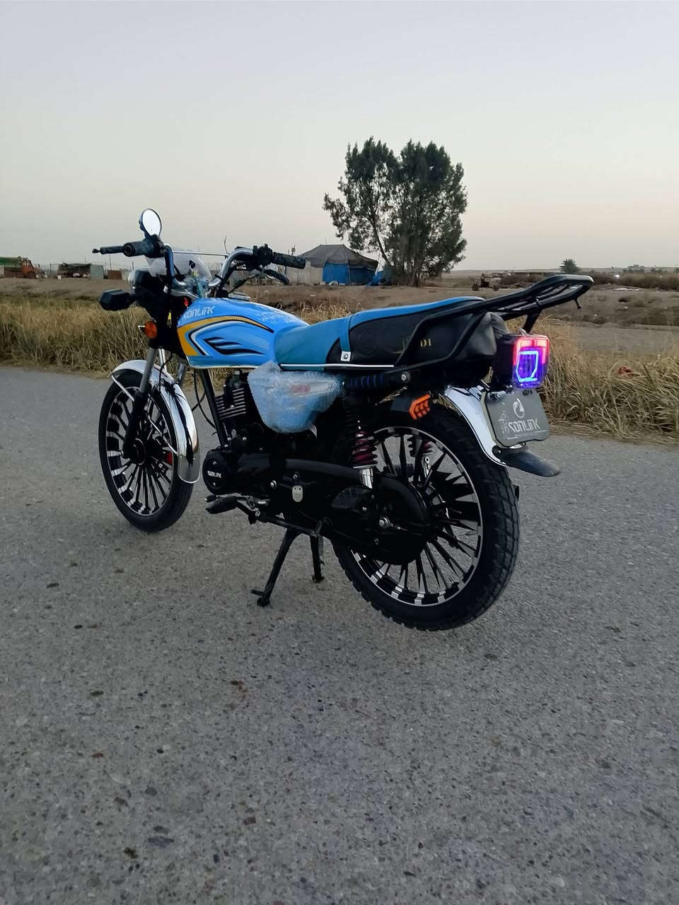 2025,,200 حجم المحرك,,,825 الشراي بمجال شيء بسيط مكانه ابو طيبه ***********
