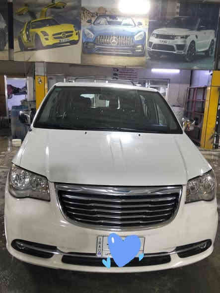 السلام عليكم دوج كلايسلر موديل 12 ابيض للبيع فول مواصفات عدا الفتحه دخول كلين رقم بغداد مواصفاتها بوب كهرباء وجنطه وكهرباء والكراسي الامامي كهرباء تخم تاير جديد منضومه غاز سياره جاهزه للاستفسار ***********
