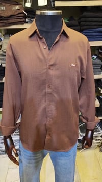 قميص لنن • بنطلون جينز • ميسان