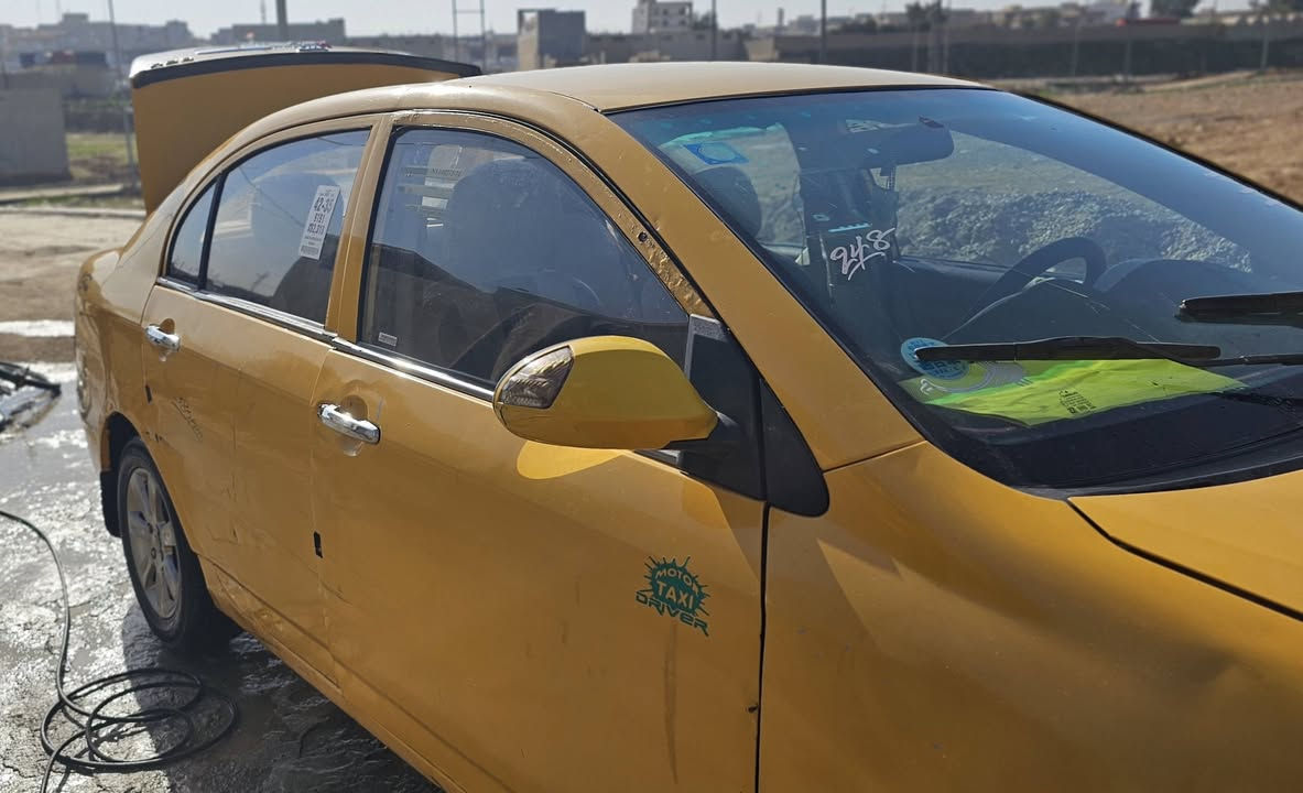 ليفان 2011
رقم بغداد مشروع وطني

سنوية لحد 2028

شرعي موجود 

غرامة صفر

هيئة 70 الف 

بدون دواخل بدون تكم 

گير محرك يارس شرط 

تبريد تدفئة كهربائيات كلها شغالة 

كوبون بانزين جديد 

اكو خيسان بالبوب 

السيارة لا اكثر ولا اقل من المنشور 
السعر 40 بيها مجال بسيط 

*********** واتس
