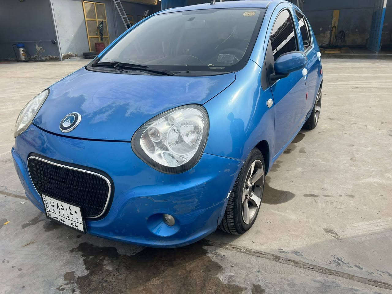 السلام عليكم مكلف بالنشر
 جيلي باندا موديل 2013 رقم بغداد صدر كير ومحرك خير من الله سيارة مكفوله من الصبغ والضربه بيهه فقط تكحيل رايدهه ب 49 ورقه مكاني المحموديه للاتصال /***********
***********
