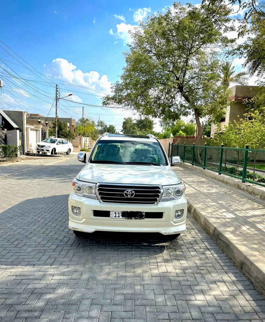 تـيـوتـا لانـدكـروز 2015 لـلـبـيـع 410 وبيها مجال فـول مـوصـفـات SAS ضـمـان شـركـة سـاز  تـشـغـيـل عـن بـعـد مـري شـفـط فـتـحـة هـوك سـحـب مـحـرك 6 سلندر تـبـريـد 3 قـطـع فـور ويـل 4x4 حـساسات مـقـاعـد كـهـربـاء كامرة 
كـيـر مـحـرك صـدر لـغـود شـاصـي كـلـة مـكـفـول فـقـط بارد بسيط في اجزاء السيارة  مـاشـيـة 170 الف كيلو رقم بغداد 
تـرهـم مـراوس *********** . *********** الـعـنـوان بـغـداد الـدورة الاثورين .ابـو فـهـد الـجـمـيـلـي .
