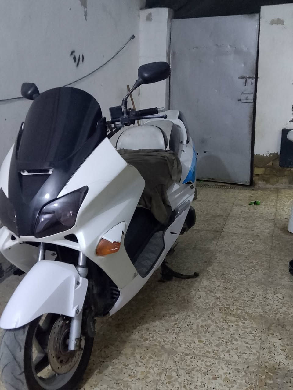 اللهم صلى على محمد وال محمد 

فورزا 06 سويج نضام abs 
نظافة الدراجة واضحة بالصور 
مكينة مكفولة شرط ترايك الاربيل 
اوراق منفيس ومكاتبه 
كهربائيات شغالة لايت +اشاير 
تجي وتفحص تاخذ من البيت 
العنوان بغداد الشعب ***********
