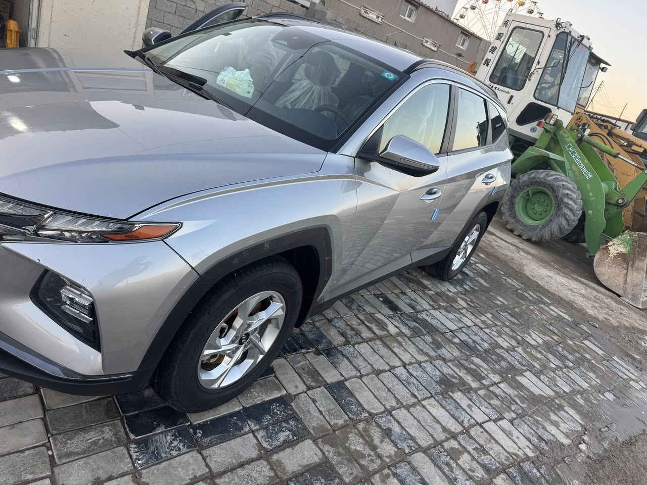 توسان مديل 2023 رقم بغداد سنويه بسمي هزه ممنتهيه  فول مواصفات عده الفتحه سياره جديده مناقصه شي السعر 185 وبيه مجال بسيط  الاستفسار *********** العنوان بغداد الحريه
