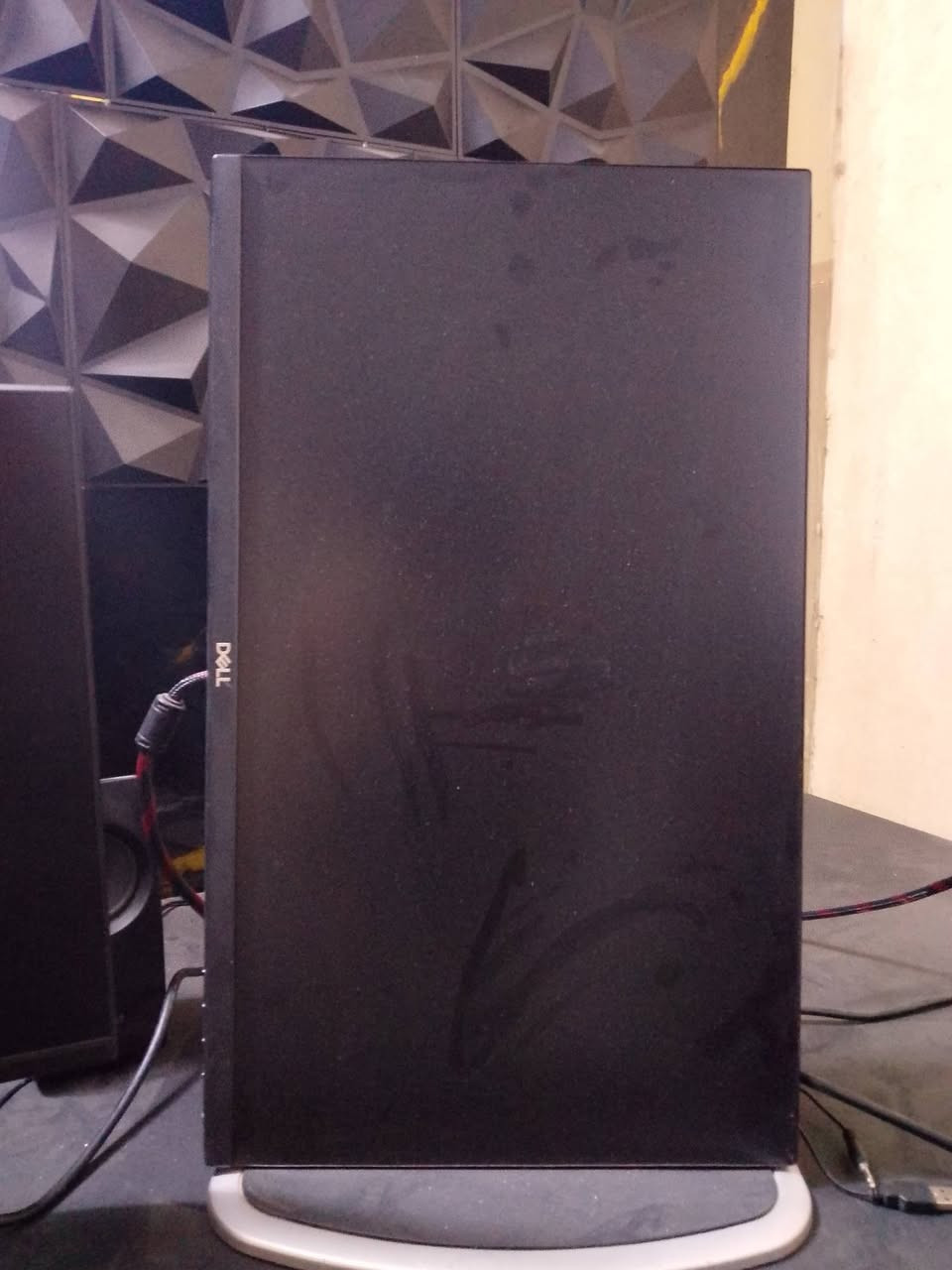 سلام عليكم ورحمه الله
شاشه عدد2

نوع الشاشات وتفاصيل 

      

MNTOB.  شاشه.  دقة الشاشه1080 hz165
حجم 24

شاشه   دقة الشاشة1080.DOLL
حجم 24
60,هرتز
سعر الشاشات   الواحده 125 ألف
وبيهم مجال للشراي 

بغداد مدينه الصدر 
التواصل على الرقم. *********** بي واتساب
