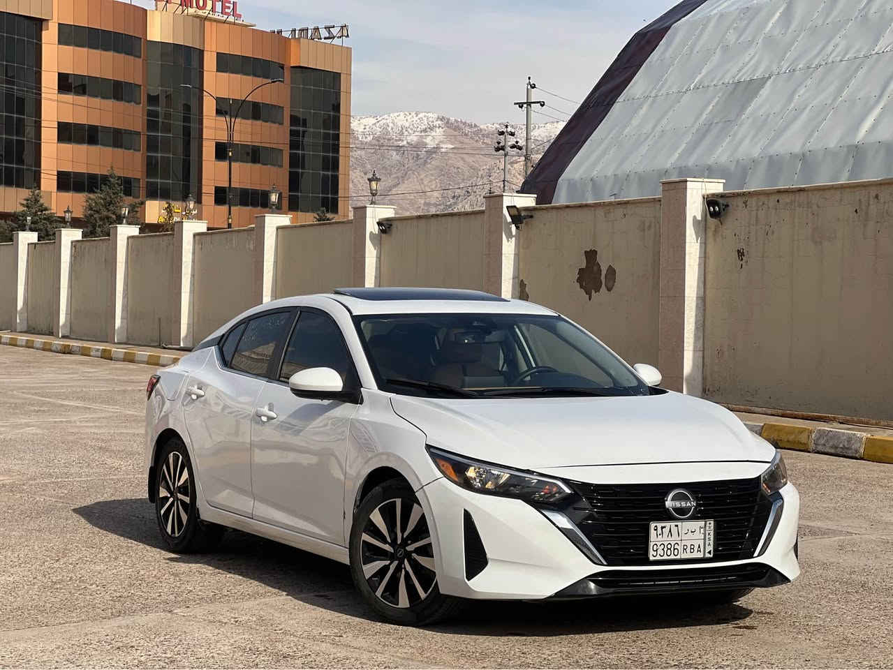 نيسان سينترا 2024
‏Nissan Sentra ‎
SV (Plus)
الموديل2024
لون ابيضض صدفي داخل جمليي 
بل منشور 
المواصفات.. 1/1 فول داخل جملي 
▪️نضام. ايكو عادي سبورت.                                            
◾️فتحه سقف
◾️5 كامرات 360درجه 
◾️كشنات جلد 
▪️تشغيل عن بعد 
▪️توقف ذاتي مانع الاصدام 
▪️قياده أليه مع المسار
▪️نظام تبريد متفرق DUAL 
 ▪️عدد السلندرات: 4 سلندر 2.0
▪️دواخل جملي + نضيف
 ▪️رادارات ( أمامي * جانبي * خلفي) بص سياره بدون رادار 
 ▪️الأبواب: بصمه  مفتاح ذكي 
▪️تحكم ستيرن فول 
▪️شاشه كبيره 
▪️ويل كروم  19
▪️ أشاير بلمري
▪️ استيرن رادار عند خط شارع   
▪️شاشة عطلات
▪️لايت LED
◾️ماشيه16الف                            
سعرر 113$ قفل قفل 😱💸🔒
ضرر: سياره مو عام ابيع عام صبغ بدون دواخل بدون ارباك رقم شانصي موجود بل منشورا 
السياره تترقم شمالي 
للأستفسار : *********** اكر, نينوى
