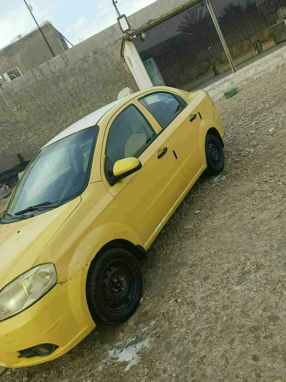 افيو موديل 11خليجي محرك 1400 مفتوح اتوماتيك السياره جاهزه ماندل المالك اتكفلك سرقه وعشائري  مكاني سماوه سعر 23وبيه مجال ***********
