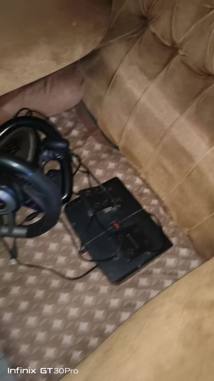 سلام عليكم بلي فور سلم للبيع او مراوس بايفون ذاكره نص تيره جهاز ما مفتوح ويه دركسون  و  يدات 2اصليات مو تجاري ويه 7 اقراص  ١/فار كراي ٥
٢/فور هورنر 
٣/فيفا ٢٣ 
٤/قراند ٥ ريماسترد 
٥/فار كراي بريمار 
٦/كول اوف ديوتي بلاك اوبس 
٧/هورزون مكاني نجف حي ميسان سعر  (ملاحظة جهاز يرادله تنظيف فقط ) لا تجي وتسئلني شبي ذني   ويداته يرادلهن تنظيف  فقط  سعره ٣٠٠ رقمي ***********
