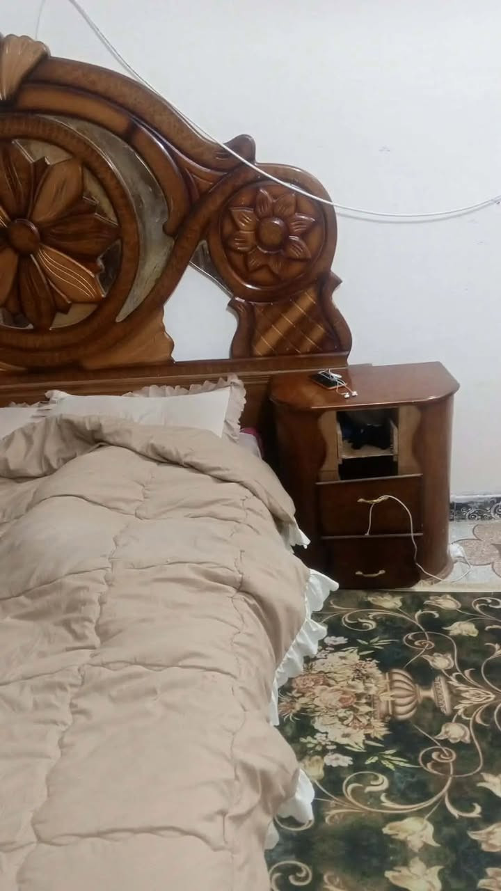 غرفة خشب عراقي عوزهة فقط جامة والباب  موجود مال جرار سعر250قفل مكان سماوة الوركاء


**إذا كنت صاحب هذا الإعلان وتريد حذفه لأي سبب، رجاءا أرسل رسالة إلى الدعم الفني**