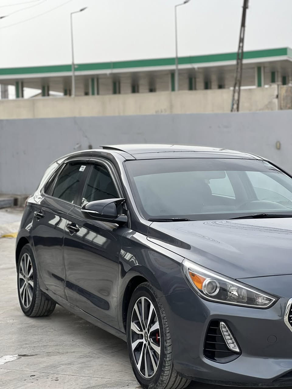 سلام عليكم   ( للبيع ) بسعر مناسب جداً 🔥
النترا GT فول موصفات 
موديل 2018  🤍
محرك 20  
وارد كندي كلين تايتل. فقط الدوسه صبغ 
بدون دواخل بدون ايرباك 
بيها ملاحضات بسيطه جدا جدا 
بانوراما 
رادار جانبي 
اشاره بلمري 
كشنات تدفئه 
استيرن تدفئه 
شاشه كار بلي 
تاير اسبير  مانازل 
عده كامله 
طخم امامي خلفي نضيف 
طخم تاير جديد  
مكان السياره موصل حي تأميم فرع المحطة مكتب الاسطورة 
للاستفسار على الرقم 👈*********** + واتساب
