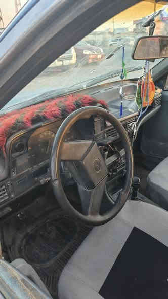 سلام عليكم سياره للبيع كاديت
شرط الوكالة و تحول موديل 1991 
كير و محرك نضيف السعر 10 وبي مجال تواصل رقم ***********---***********
