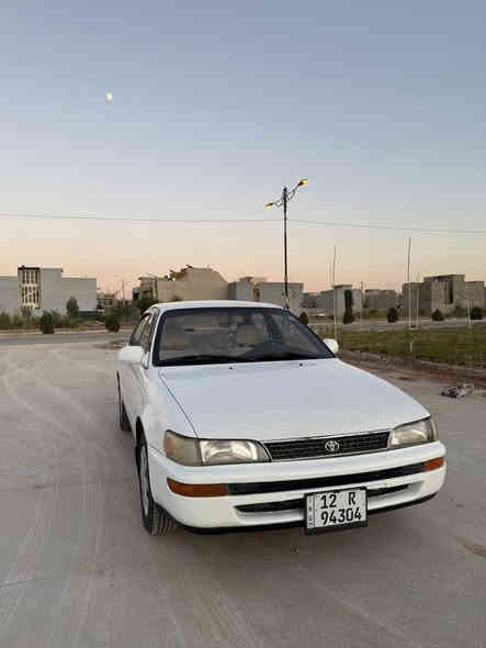 كورلا1991باسمي السيارة  كدام العين نضيفة ما شاء الله ما بيها صبغ سياره كلها بلادي السعر 66وبيها مجال بسيط ***********
