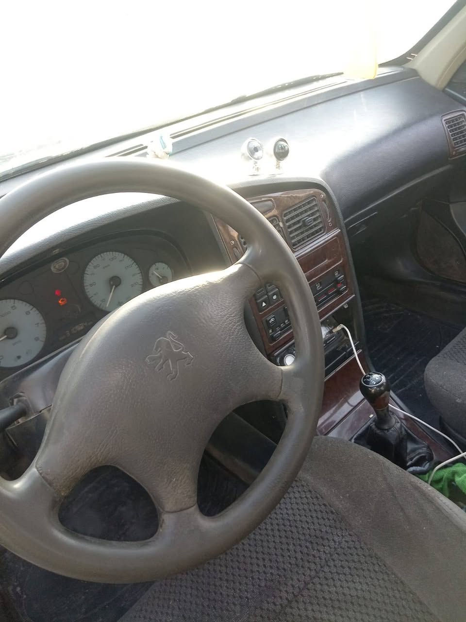 سلام عليكم بيجو باص 15سياره مكفوله معمر بيه بس جاملغ خلفي صفحت اليسره محرك وكير مكفول تحويل ثاني يوم هاذ*********** سعر 37 وبيه مجال بسيط
