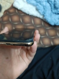 ايفون١١برو ماكس مبدل شاشه فقط بطاريه ٨٨ ممبدله ذ٢٥٦ عربي شرق اوسط يرهم...